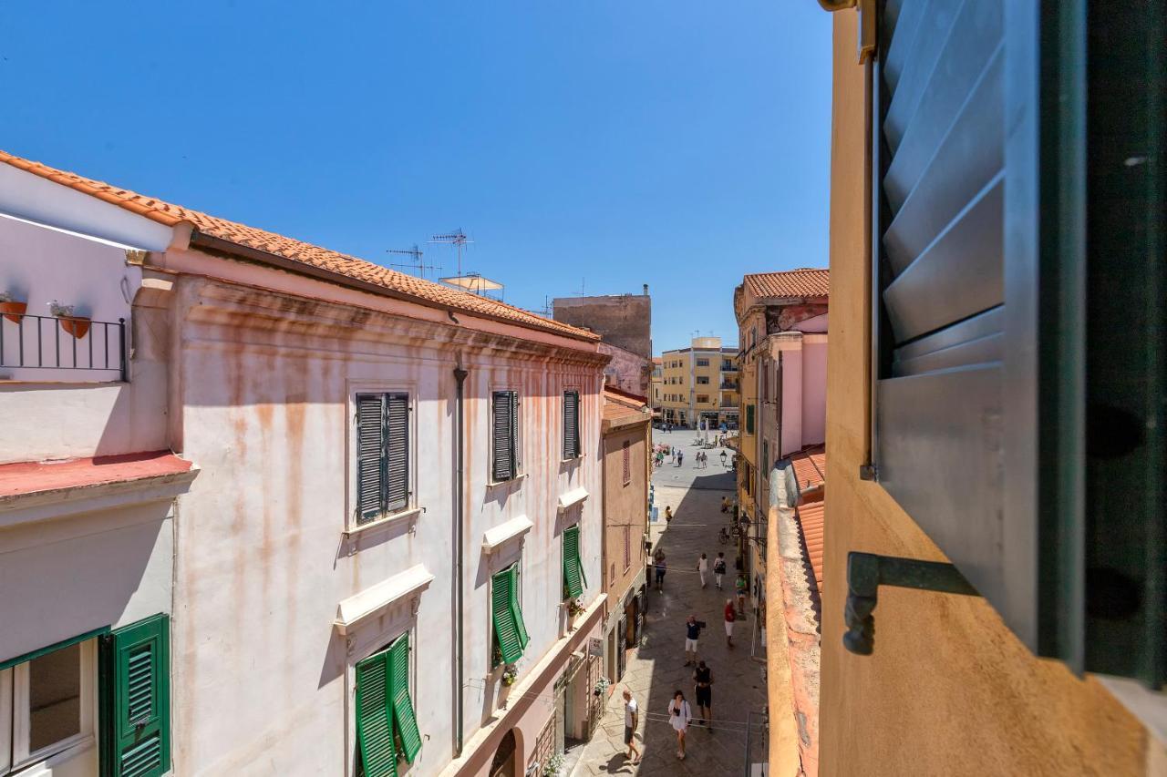 Casa Ferret. Appartamento Nel Cuore Di Alghero Kültér fotó